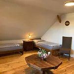 Penzion, Restaurace Jaro Brdy Casa de hóspedes