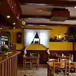 Gæstehus Penzion, Restaurace Jaro Brdy Vesin