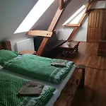Penzion, Restaurace Jaro Brdy * Vesin