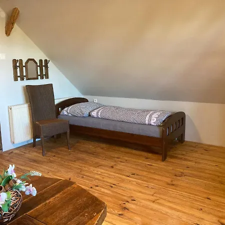 Penzion, Restaurace Jaro Brdy ゲストハウス