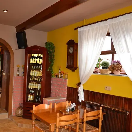 Penzion, Restaurace Jaro Vesin Brdy Vesin