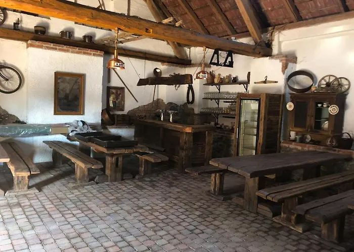 Penzion, Restaurace Jaro Brdy * Vesin